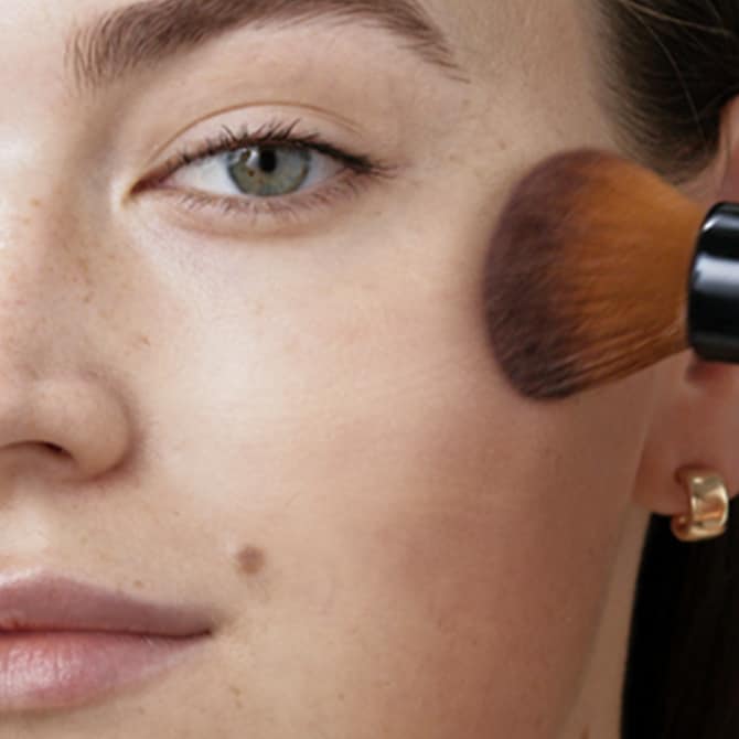 how to foundation to cover up redness
